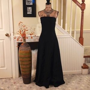 Zara | EUC Black Strapless Evening Gown